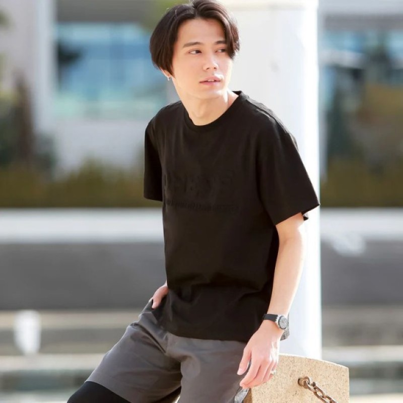 Dress Embossed Logo T-Shirt (Black)